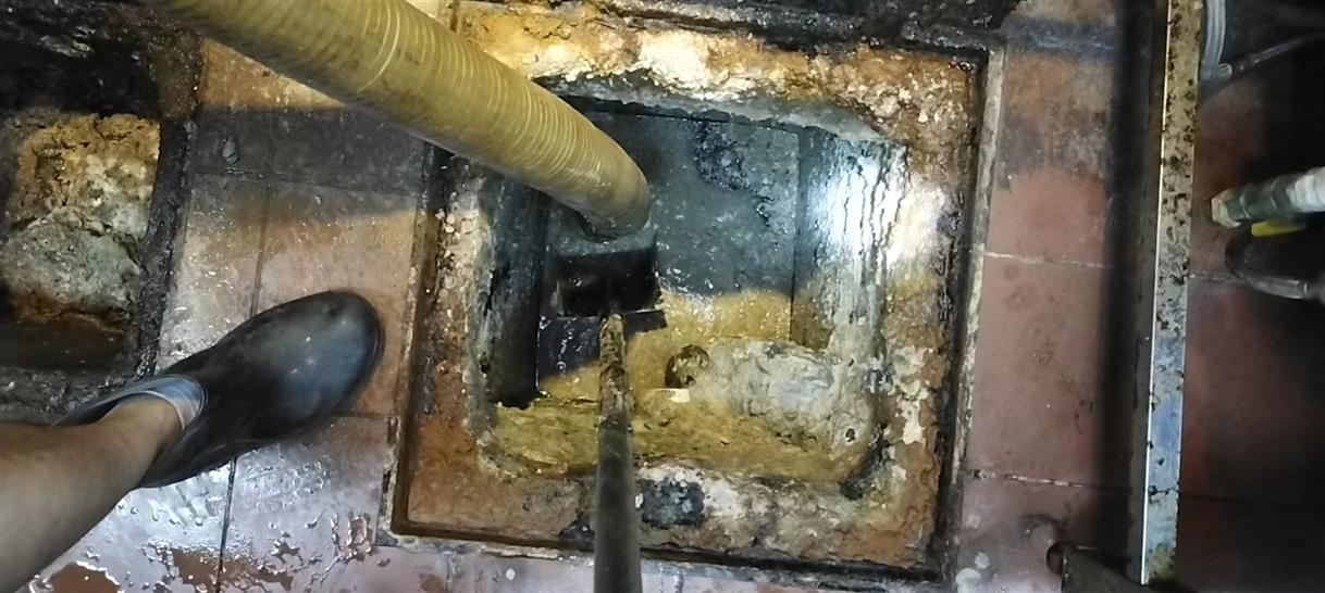 凉山化油池清理-污水池清掏